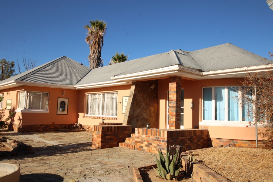 2 Bedroom Property for Sale in Fraserburg Northern Cape